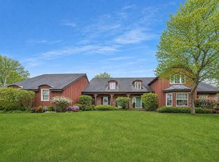 1135 Buttonwood Ln, Northbrook, IL 60062