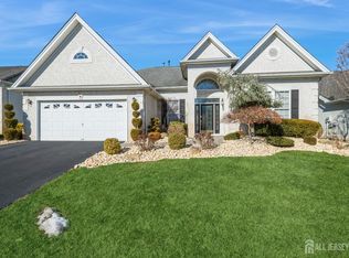 12 Glen Eagles Way, Monroe Township, NJ 08831