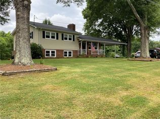 1234 High Bridge Rd, Pinnacle, NC 27043