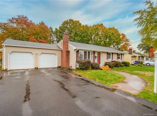 56 Bel Aire Cir, Windsor Locks, CT 06096