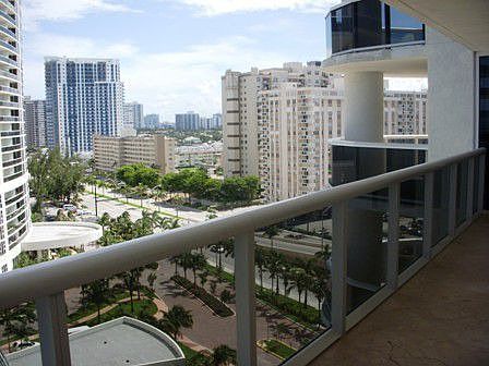 3rd image of 1800 S Ocean Dr APT 1105