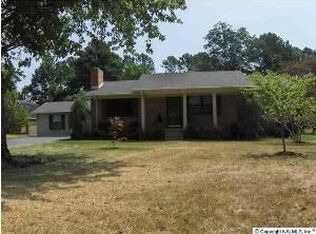 1608 Penn Rd, Hartselle, AL 35640