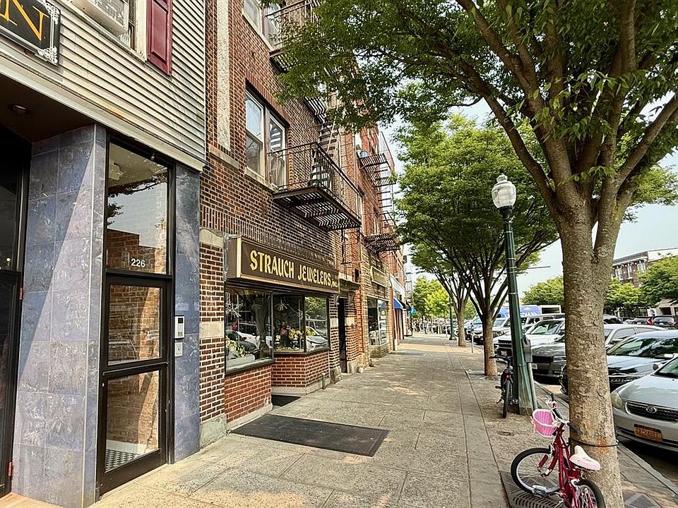 1st image of 232 Mamaroneck Ave #5