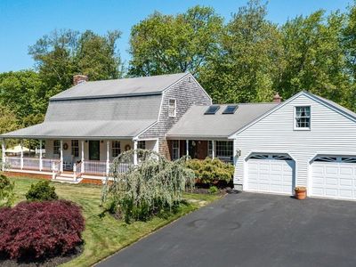 23 Mattapoisett Rd, Acushnet, MA, 02743