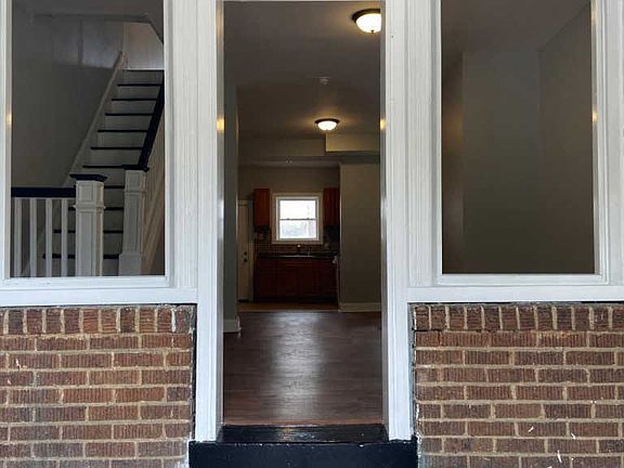 3rd image of 4906 N Smedley St