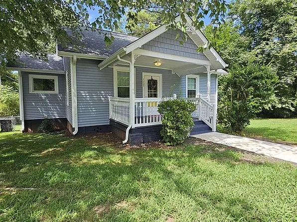 122 S Oakwood Dr, Statesville, NC 28677