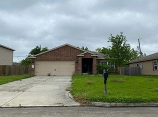 2411 Tracy Ln, Highlands, TX 77562