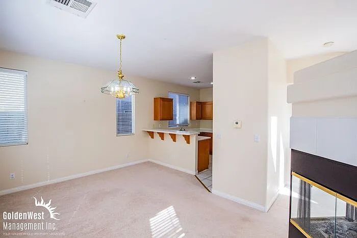 9776 Floweret Ave — Photo 7