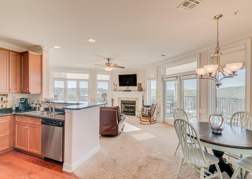 1st image of 400 Warioto Way APT 811