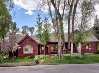 115 River View Rd, Gypsum, CO 81637