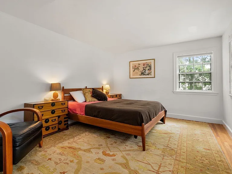 205 Brattle St — Photo 23