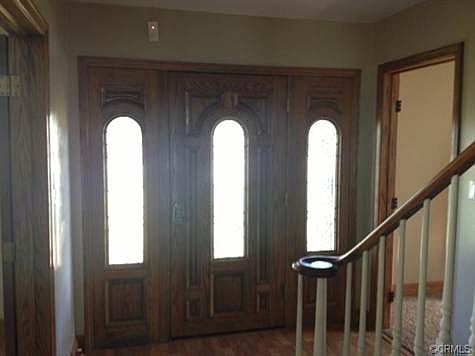 3rd image of 855 Avery St