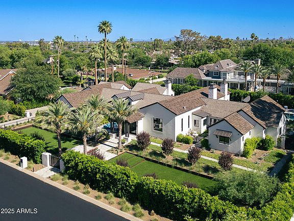 3rd image of 6235 E MONTECITO Avenue