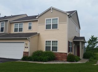 1554 Sumac Cir, Carver, MN 55315