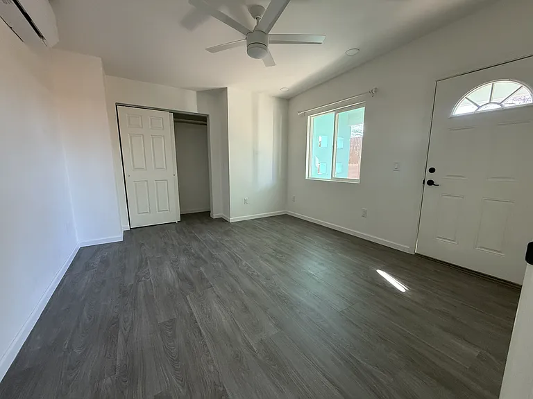 5564 E Camden St #B — Photo 6