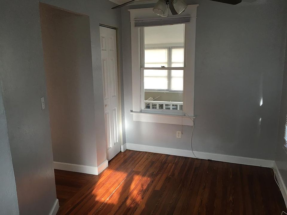 1st image of 804 1/2 4th Ave N