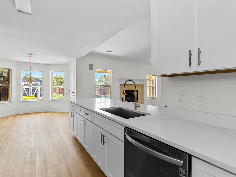 1611 Watson Dr — Photo 12