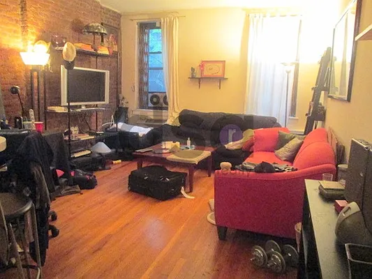 Rented by DSA Realty | media 40