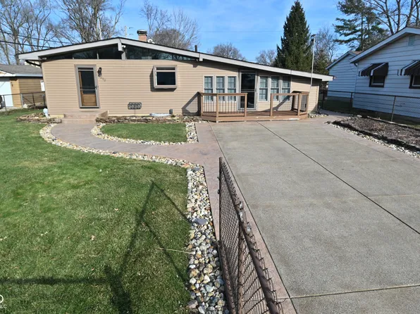 2020 Mac Ct, Indianapolis, IN 46203