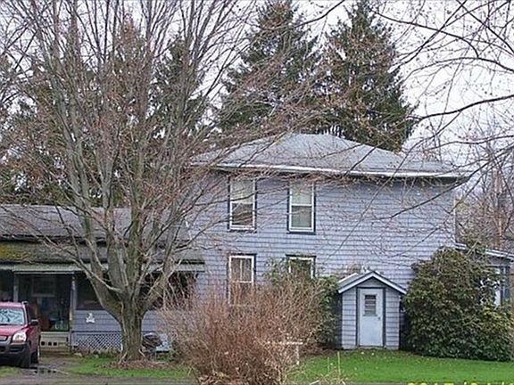 2nd image of 9785 Hollick St
