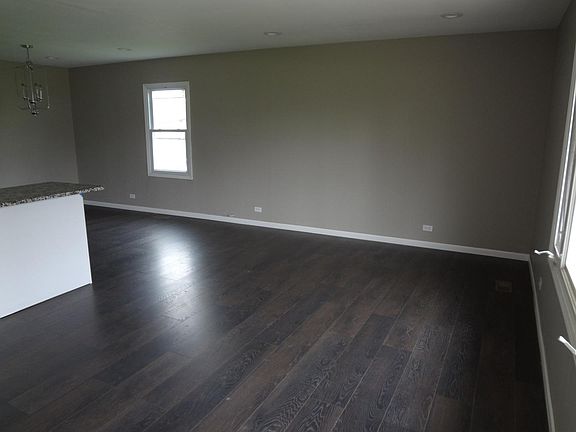 5th image of 7832 Jonquil Ln