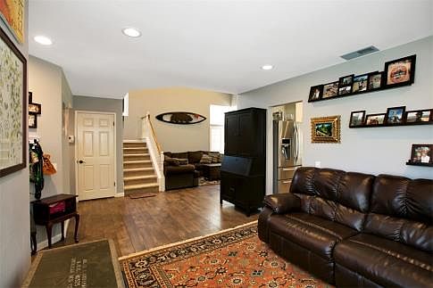 4th image of 14211 Stoney Gate Pl