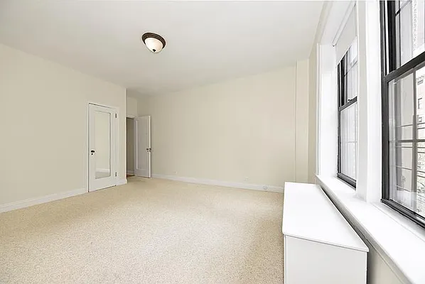 Rented by Buchbinder & Warren | media 5