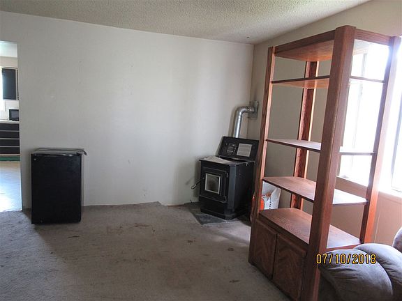 3rd image of 417 S Loomis Ave