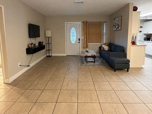 5th image of 110 N 40TH Street