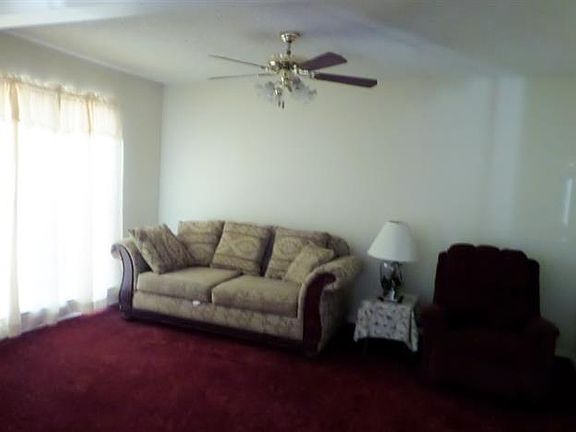 4th image of 822 Birch Dr