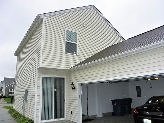 3rd image of 4042 Firestone Way