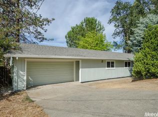 346 Griffith Rd, Diamond Springs, CA 95619