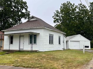 113 N 6th St, Burlington, KS 66839