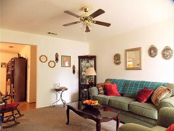 2nd image of 434 Sparks Dr
