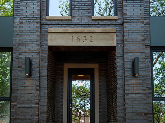 4th image of 1632 N Orchard St #301S