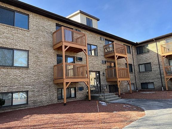 2nd image of 2 Lancelot Ct APT 24