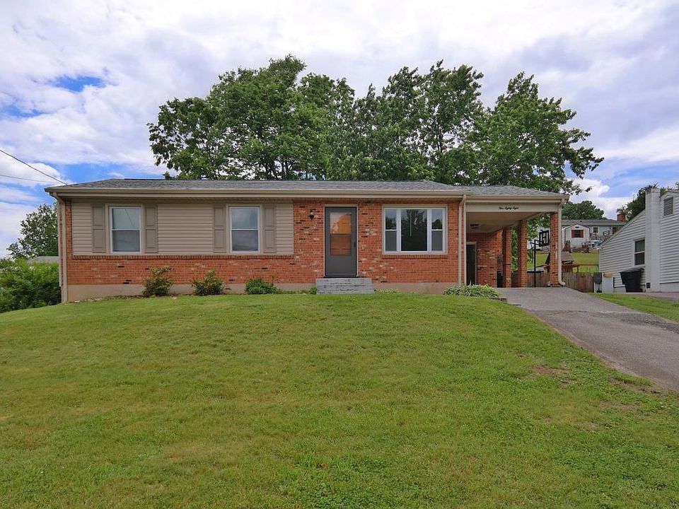 1st image of 588 Stacie Dr