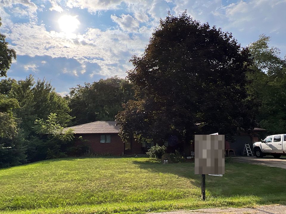 1st image of 157 Patterson Dr