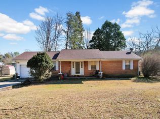 385 Chestnut St, Spring City, TN 37381