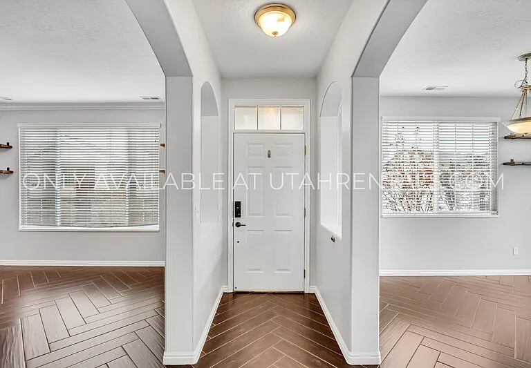 928 Chelsea Ln — Photo 13