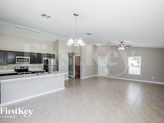 5th image of 1497 SW San Sebastian Ave