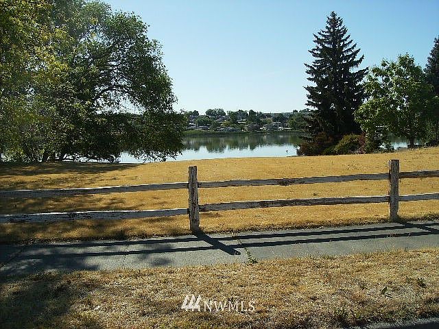 2nd image of 0 NNA W Lakeside Drive