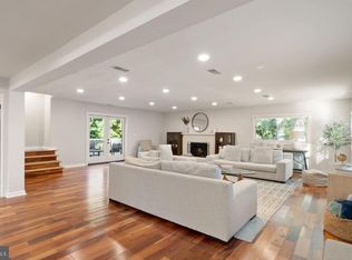 7324 Auburn St, Annandale, VA 22003