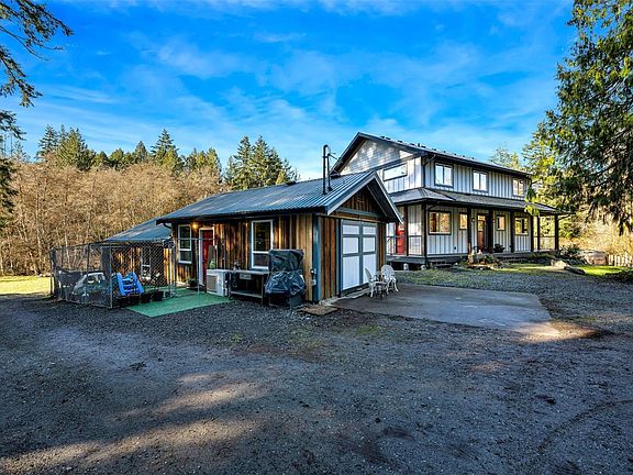 4th image of 1696 Peerless Rd