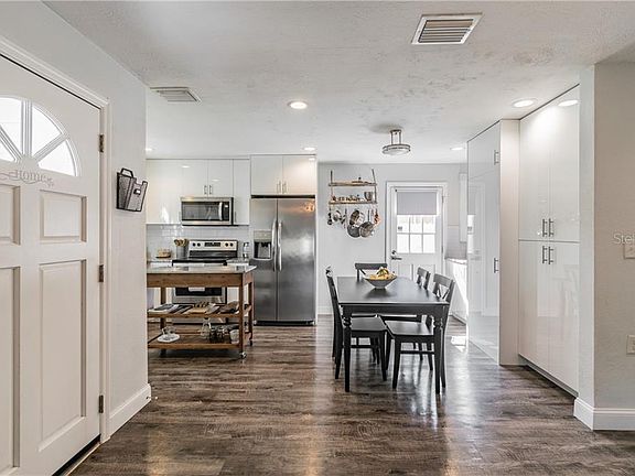 5th image of 3001 Fairfield Ave S