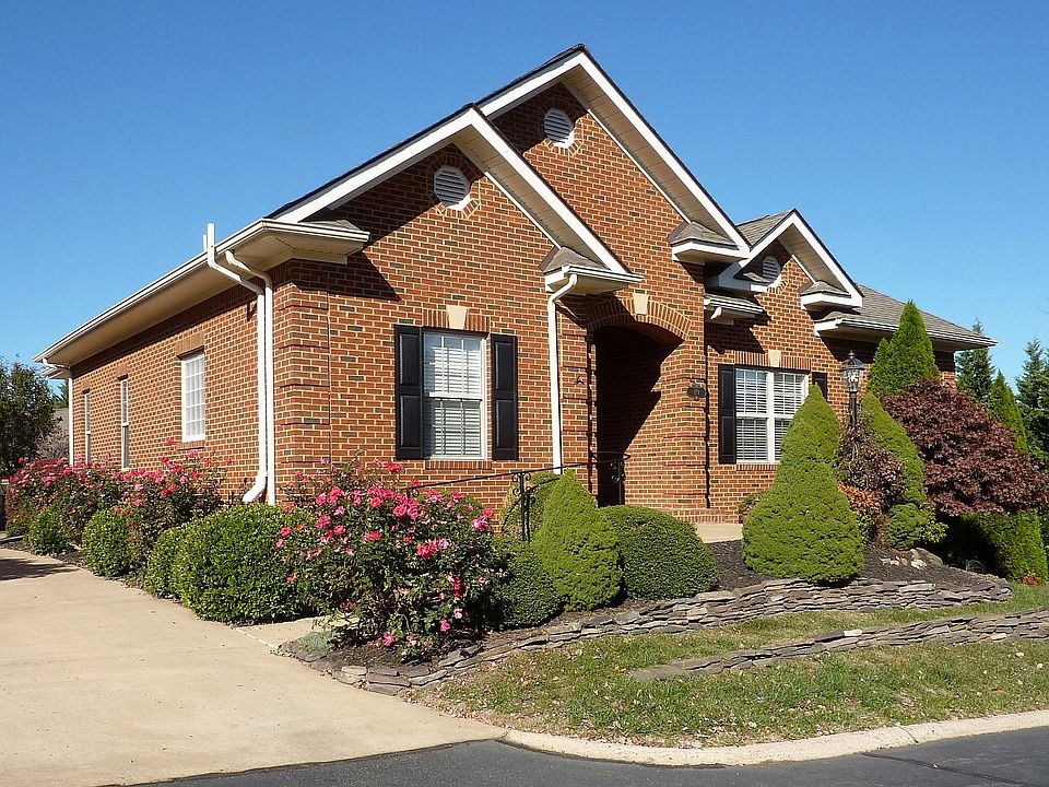 1st image of 179 Carriage Chase Cir