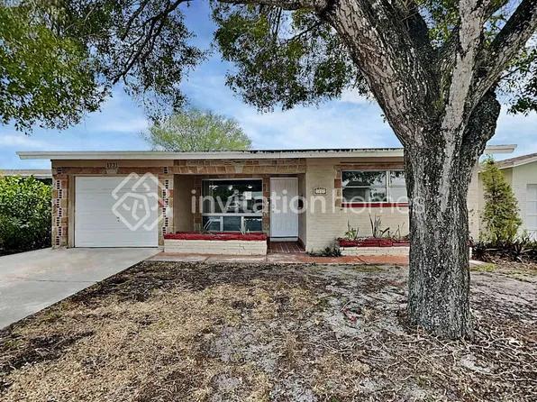 1731 N 56th Ave, Hollywood, FL 33021