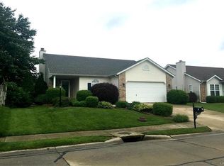 7 Huntington Place Dr, Glen Carbon, IL 62034