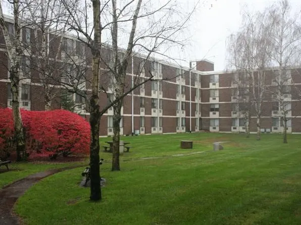 Montcalm Heights Apartments