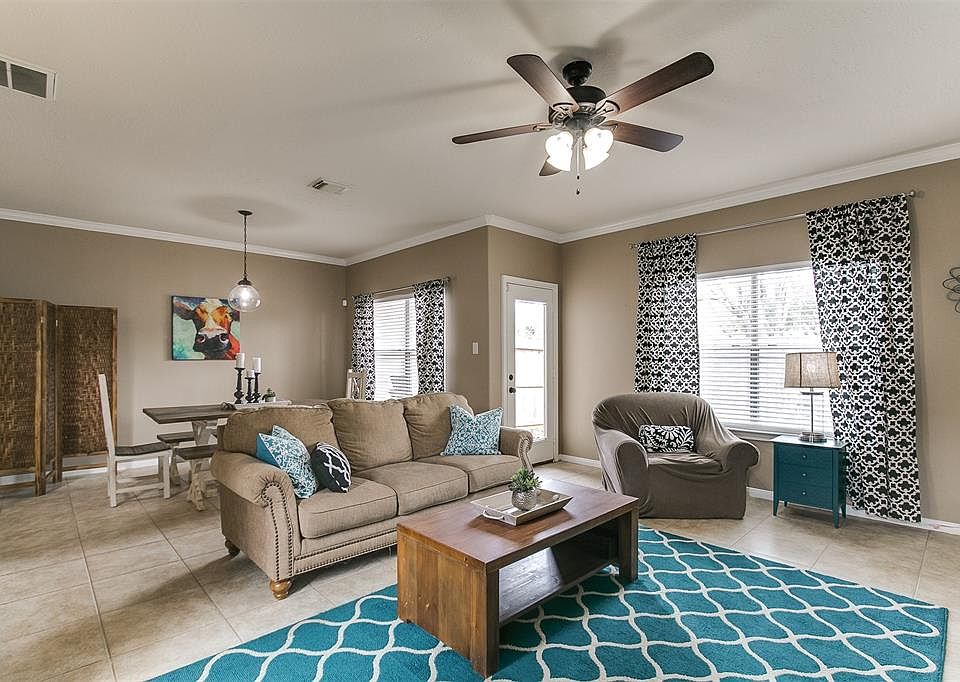 1st image of 2032 Glencove Dr